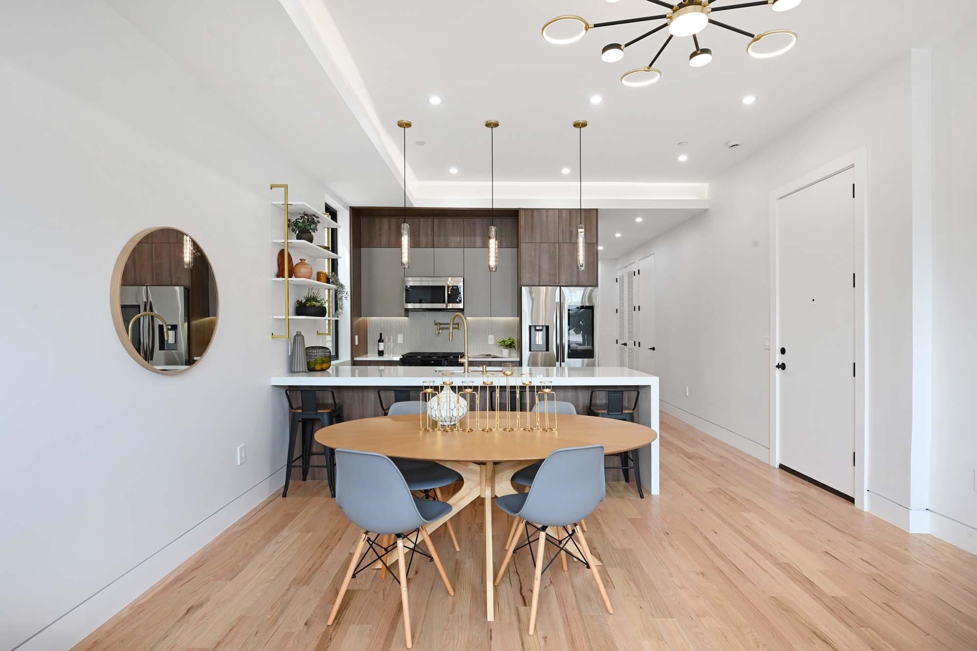 Jersey City, New Jersey, 07305, United States, 3 Bedrooms Bedrooms, ,2 BathroomsBathrooms,Residential,For Sale,1906129