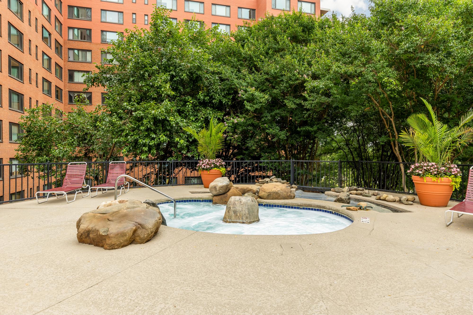  1021 Arlington Boulevard, Arlington, VA, 22209 - 物件實景