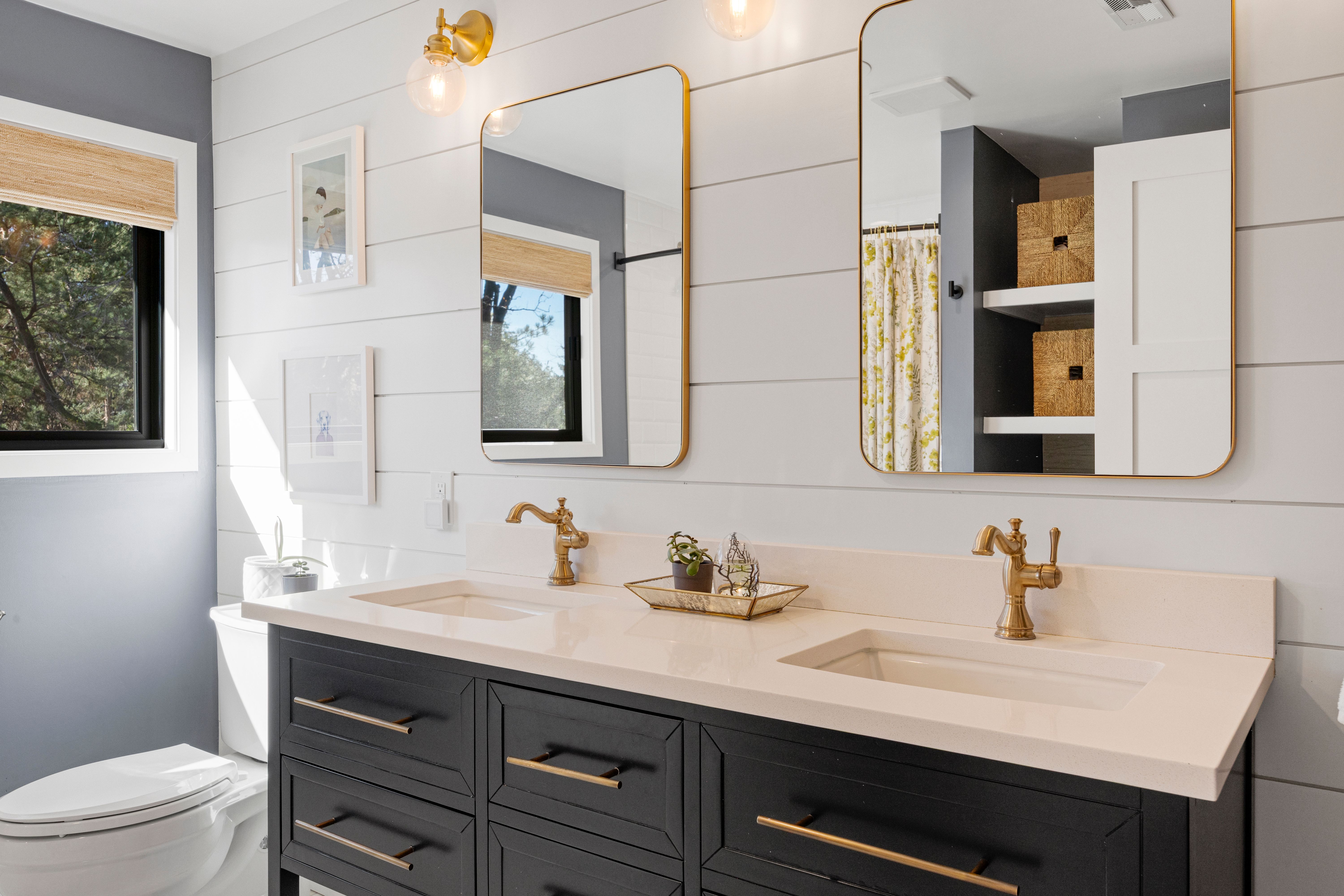  Thoughtful design, modern updates, and timeless charm - 物件實景