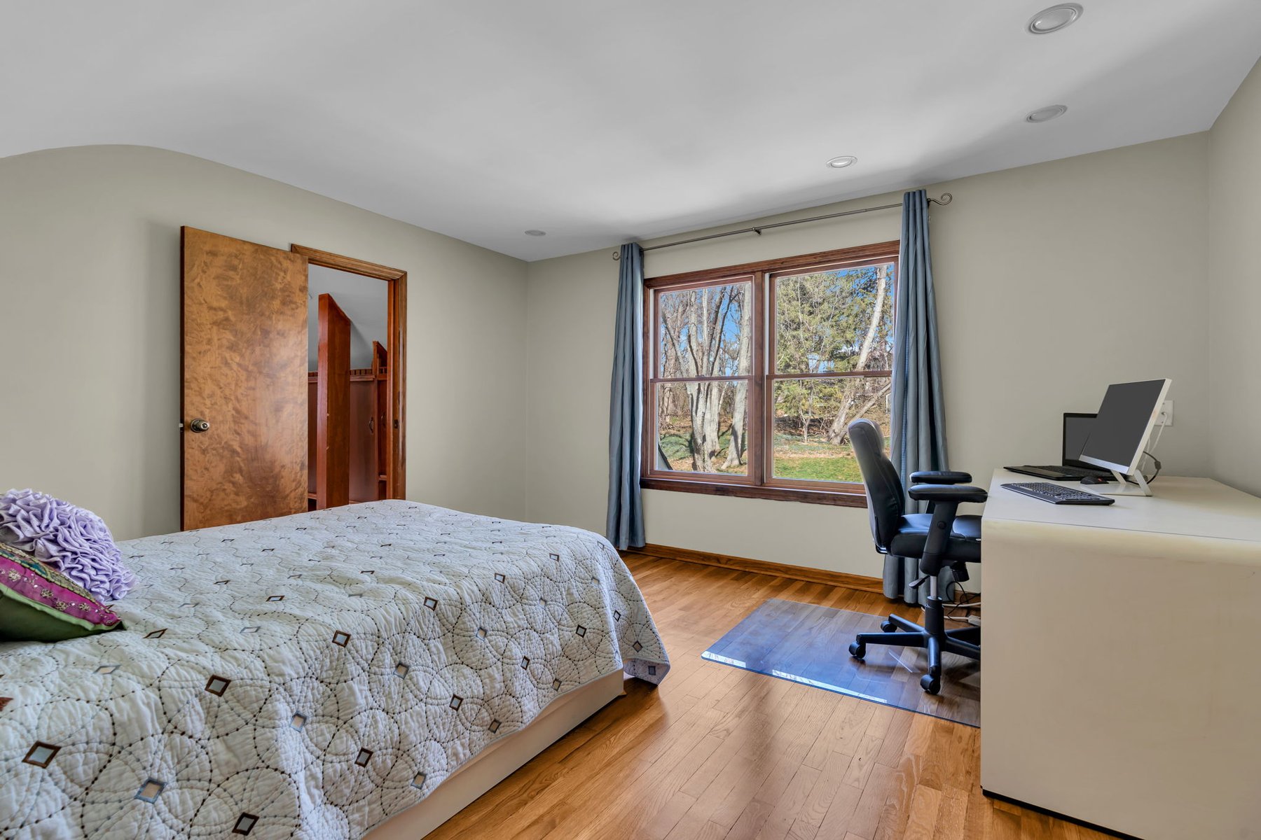  Spacious Middletown Colonial with Updates - 物件實景