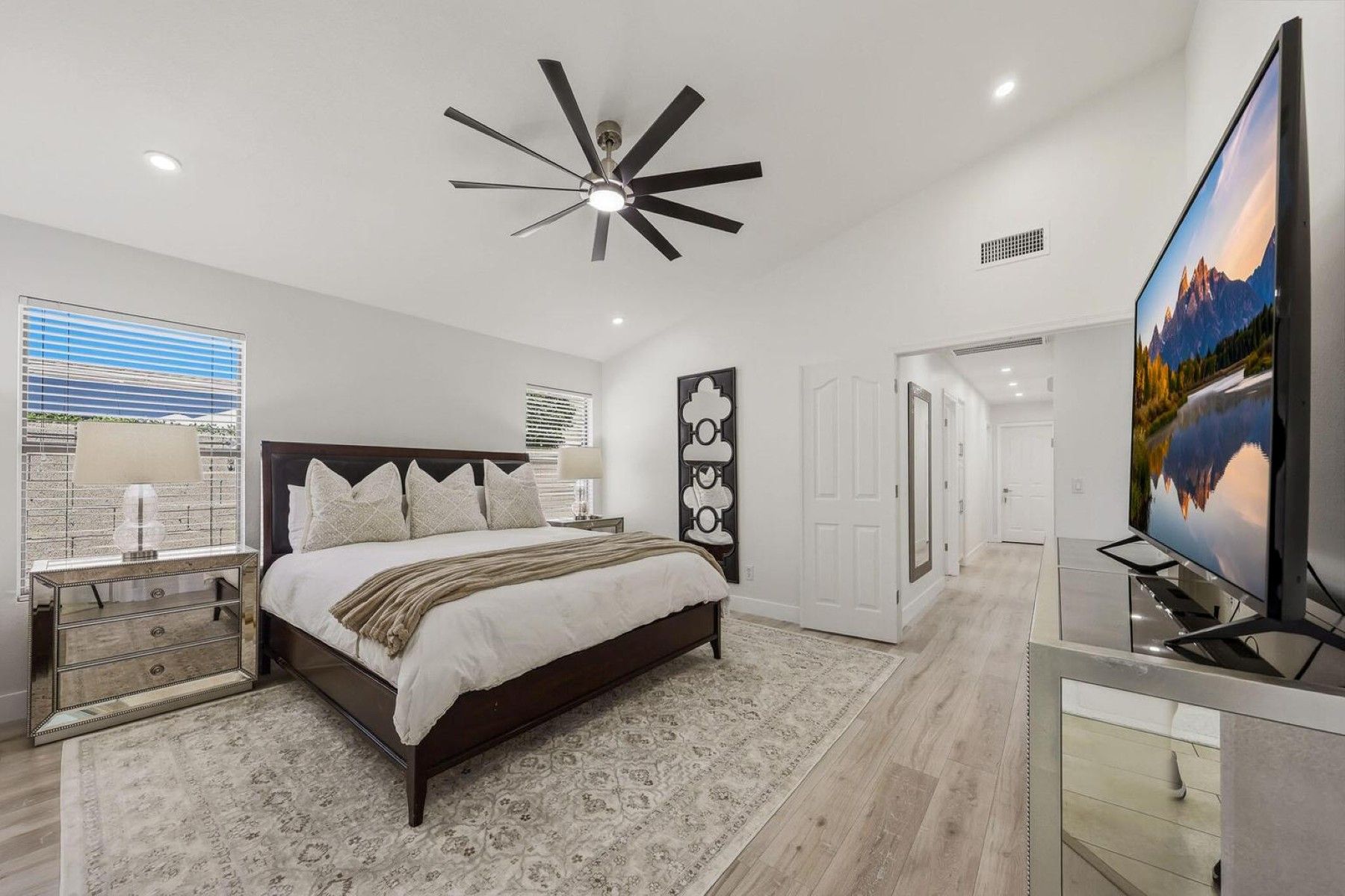  4719 E Weaver Road  Phoenix, AZ - 物件實景