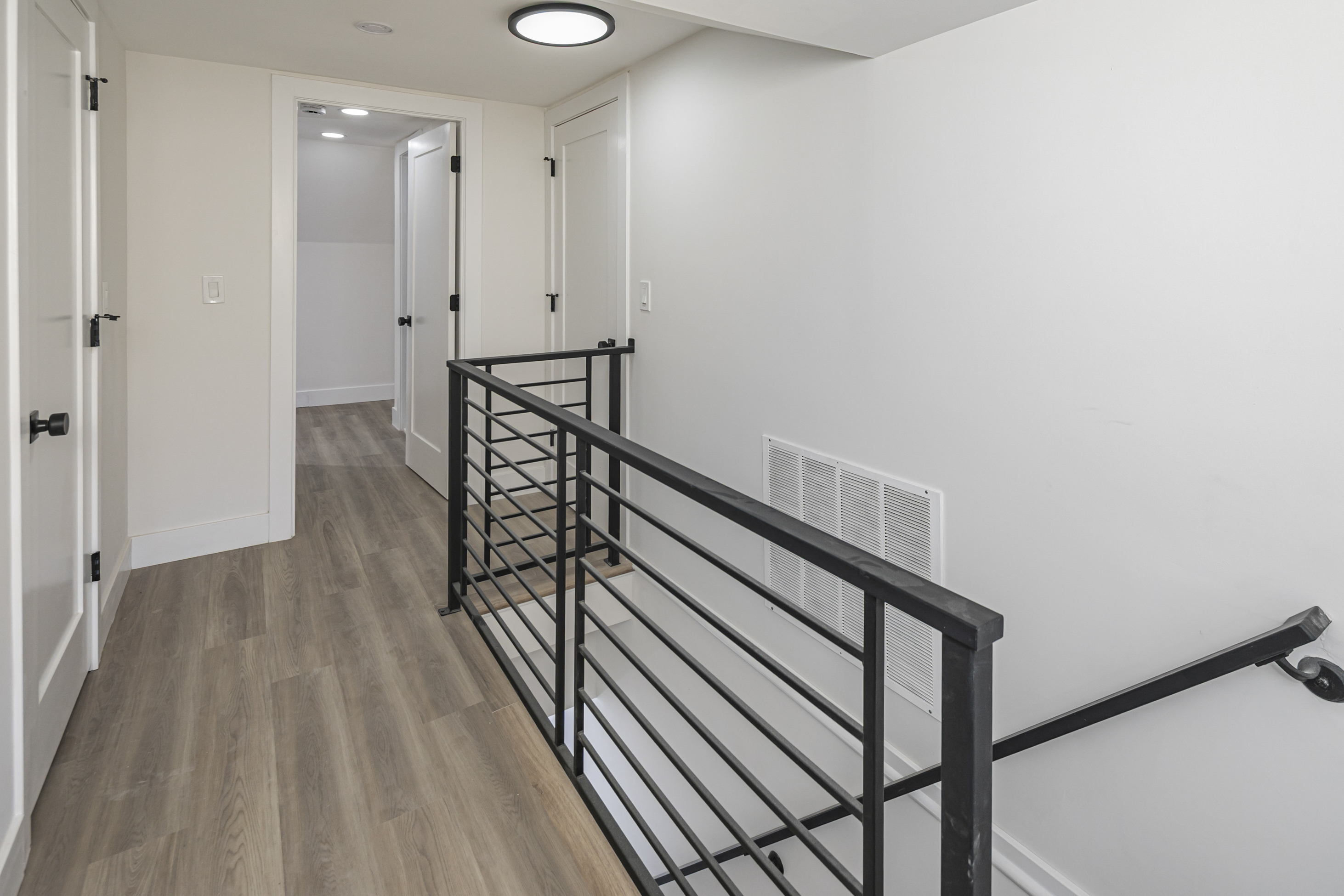  Historic Details to Modern Finishes - The Best of Both on a Double Lot - 物件實景