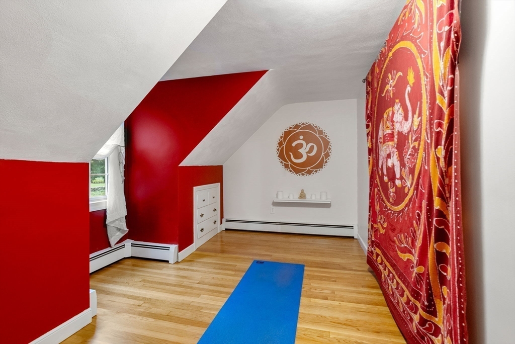 Shrewsbury, Massachusetts, 01545, United States, 4 Bedrooms Bedrooms, ,4 BathroomsBathrooms,Residential,For Sale,1768769