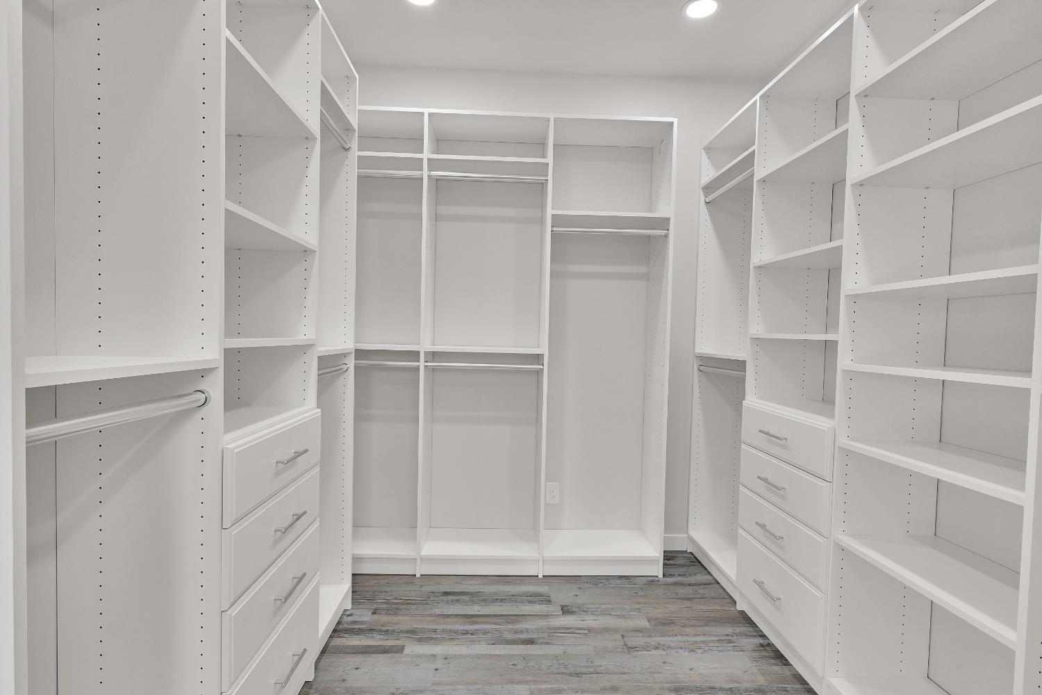 Loma Rica, California, 95901, United States, 3 Bedrooms Bedrooms, ,3 BathroomsBathrooms,Residential,For Sale,2005648