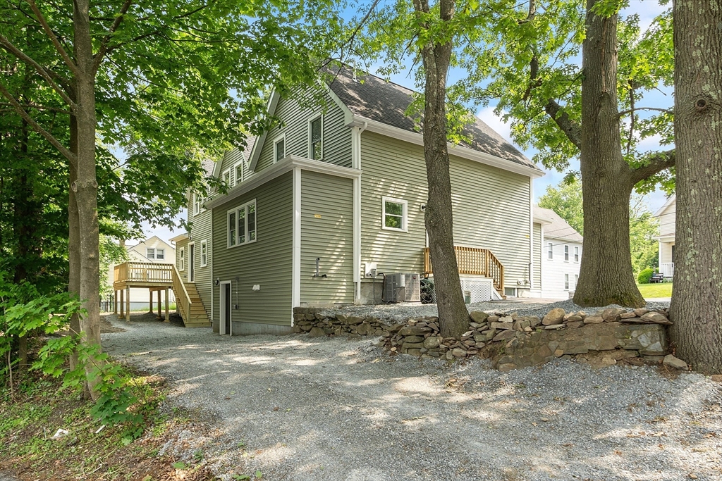 Leominster, Massachusetts, 01453, United States, 3 Bedrooms Bedrooms, ,2 BathroomsBathrooms,Residential,For Sale,1912072