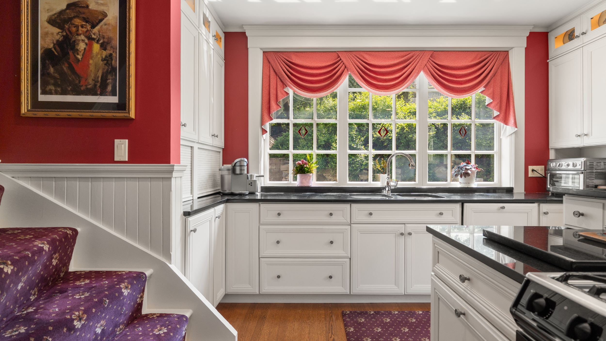  Charming In-Town Victorian with Large Carriage House - 物件實景