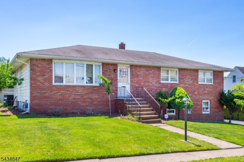 Woodland Park, New Jersey, 07424, United States, 3 Bedrooms Bedrooms, ,3 BathroomsBathrooms,Residential,For Sale,2048674
