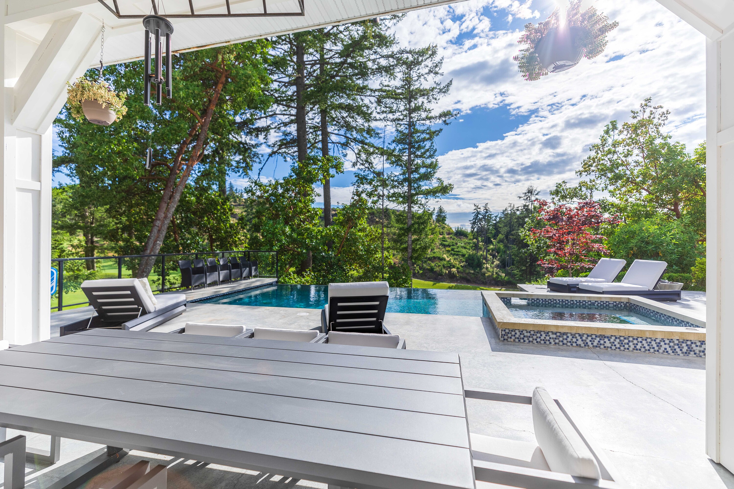  Exceptional Gated Estate - 物件實景