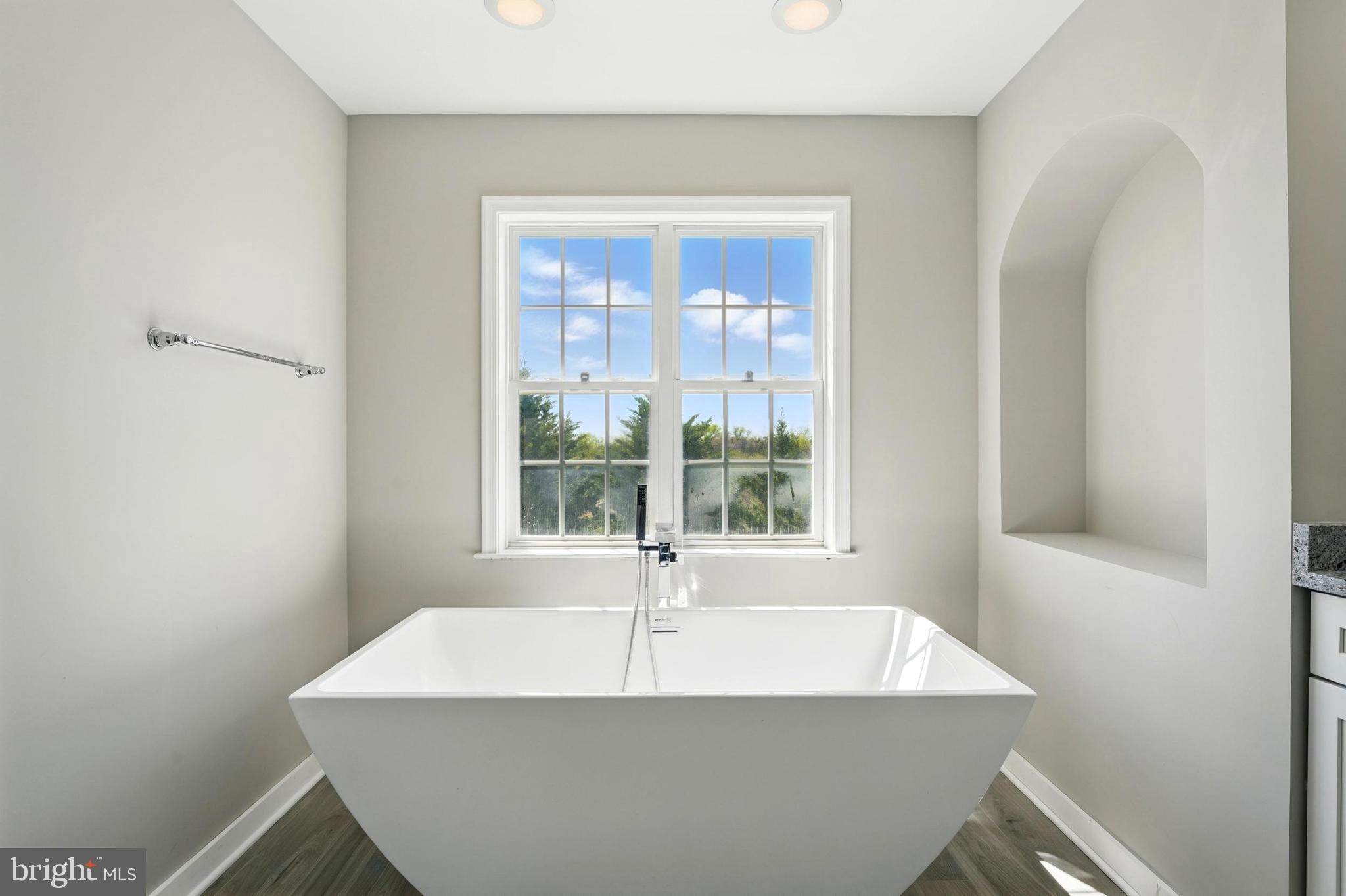 Culpeper, Virginia, 22701, United States, 5 Bedrooms Bedrooms, ,5 BathroomsBathrooms,Residential,For Sale,1841439