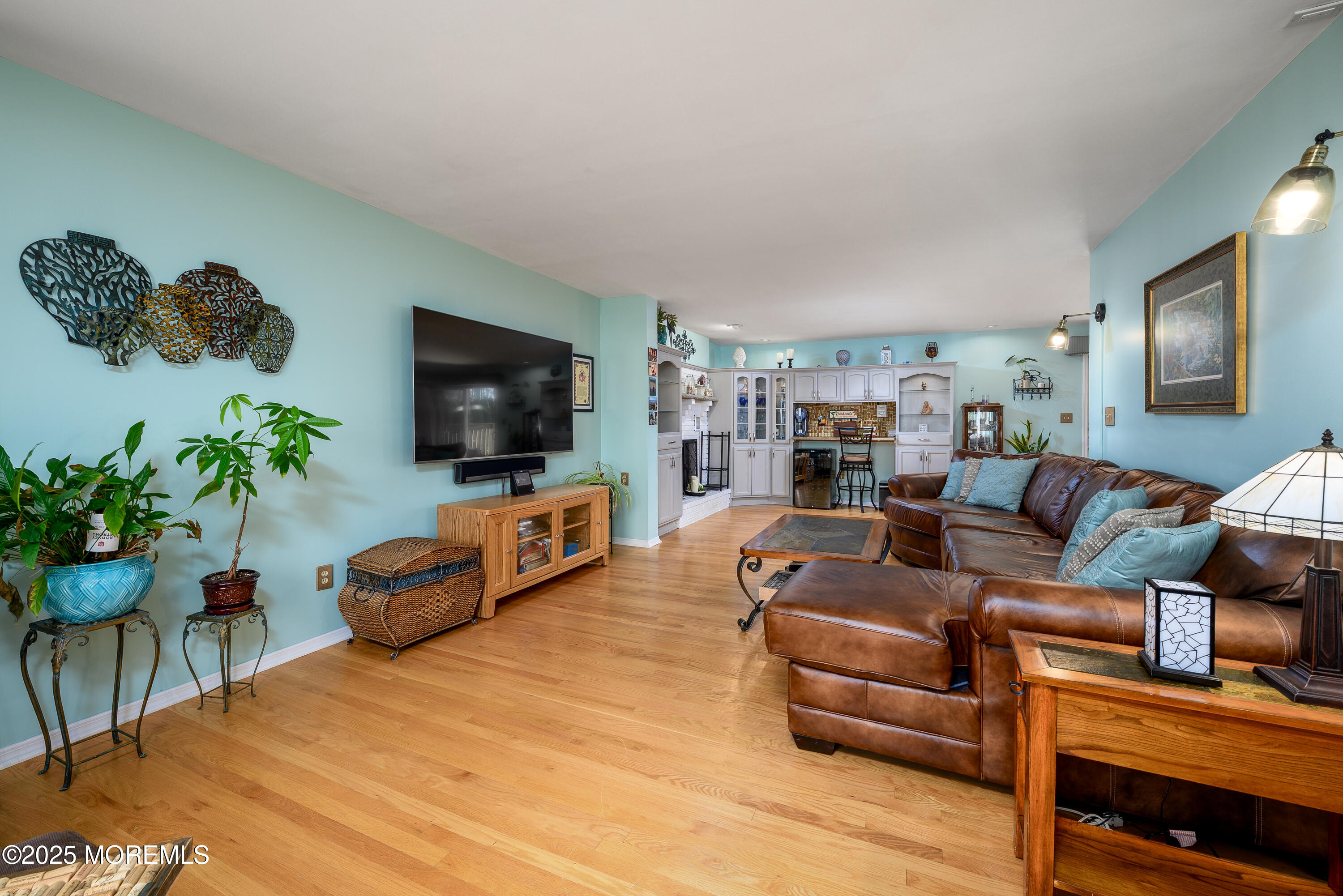 Manalapan, New Jersey, 07726, United States, 4 Bedrooms Bedrooms, ,3 BathroomsBathrooms,Residential,For Sale,2003393