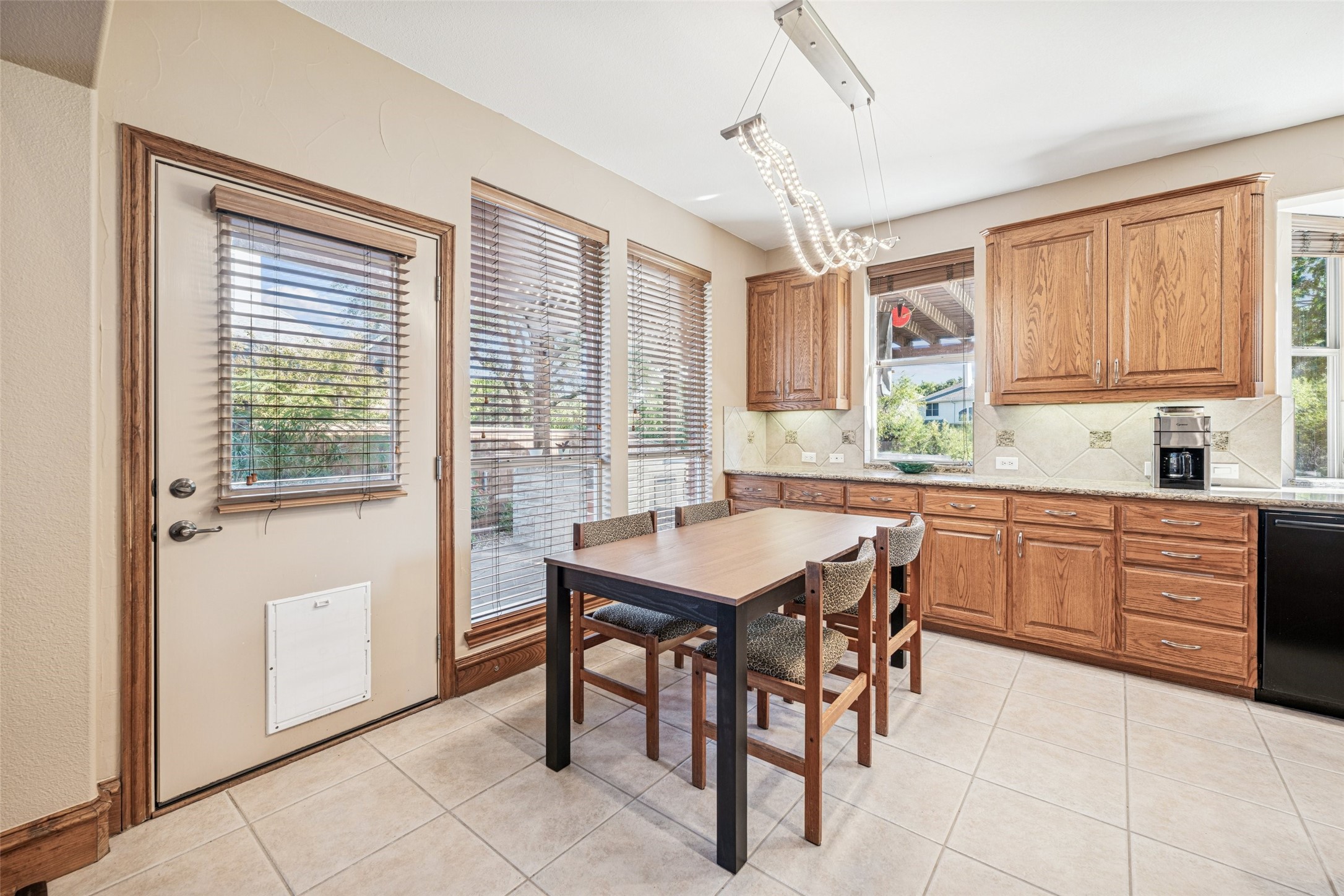 Frisco, Texas, 75036, United States, 4 Bedrooms Bedrooms, ,4 BathroomsBathrooms,Residential,For Sale,1987588