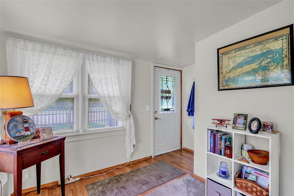 Mastic Beach, New York, 11951, United States, 5 Bedrooms Bedrooms, ,3 BathroomsBathrooms,Residential,For Sale,1974757