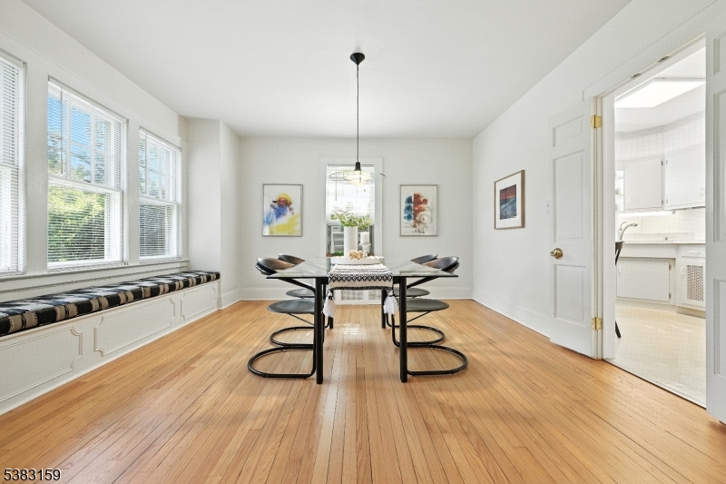 Westfield Town, New Jersey, 07090, United States, 3 Bedrooms Bedrooms, ,1 BathroomBathrooms,Residential,For Sale,1941836