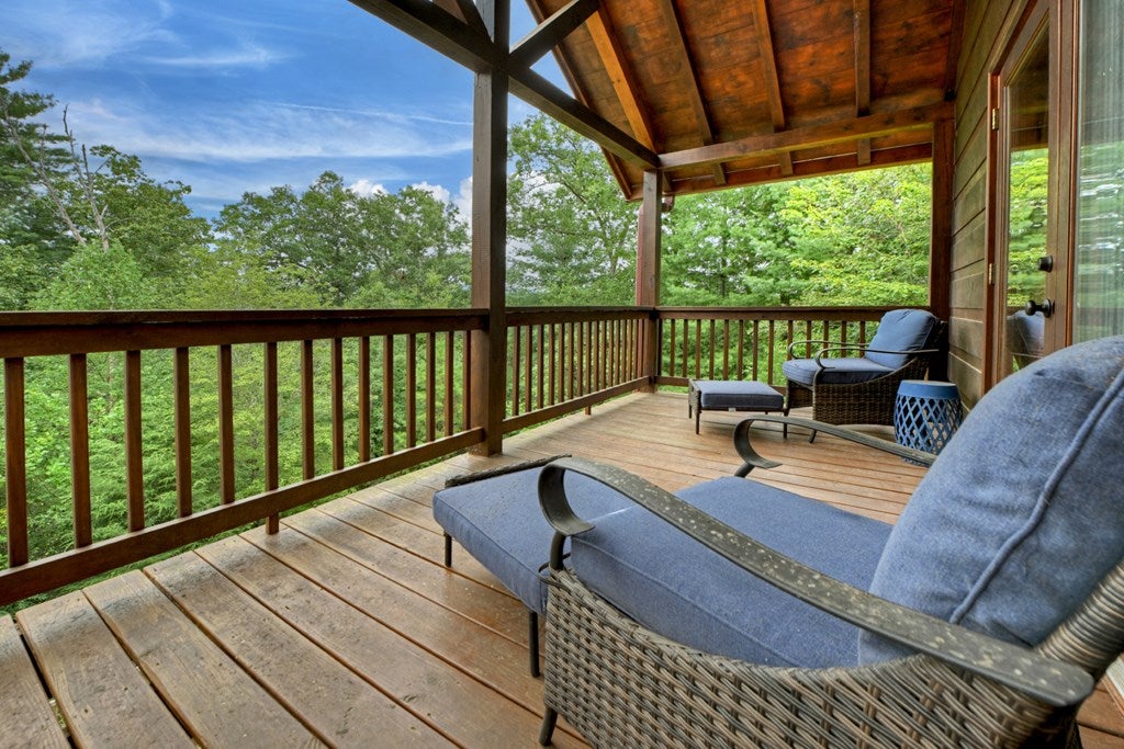 Ellijay, Georgia, 30540, United States, 3 Bedrooms Bedrooms, ,3 BathroomsBathrooms,Residential,For Sale,1916949
