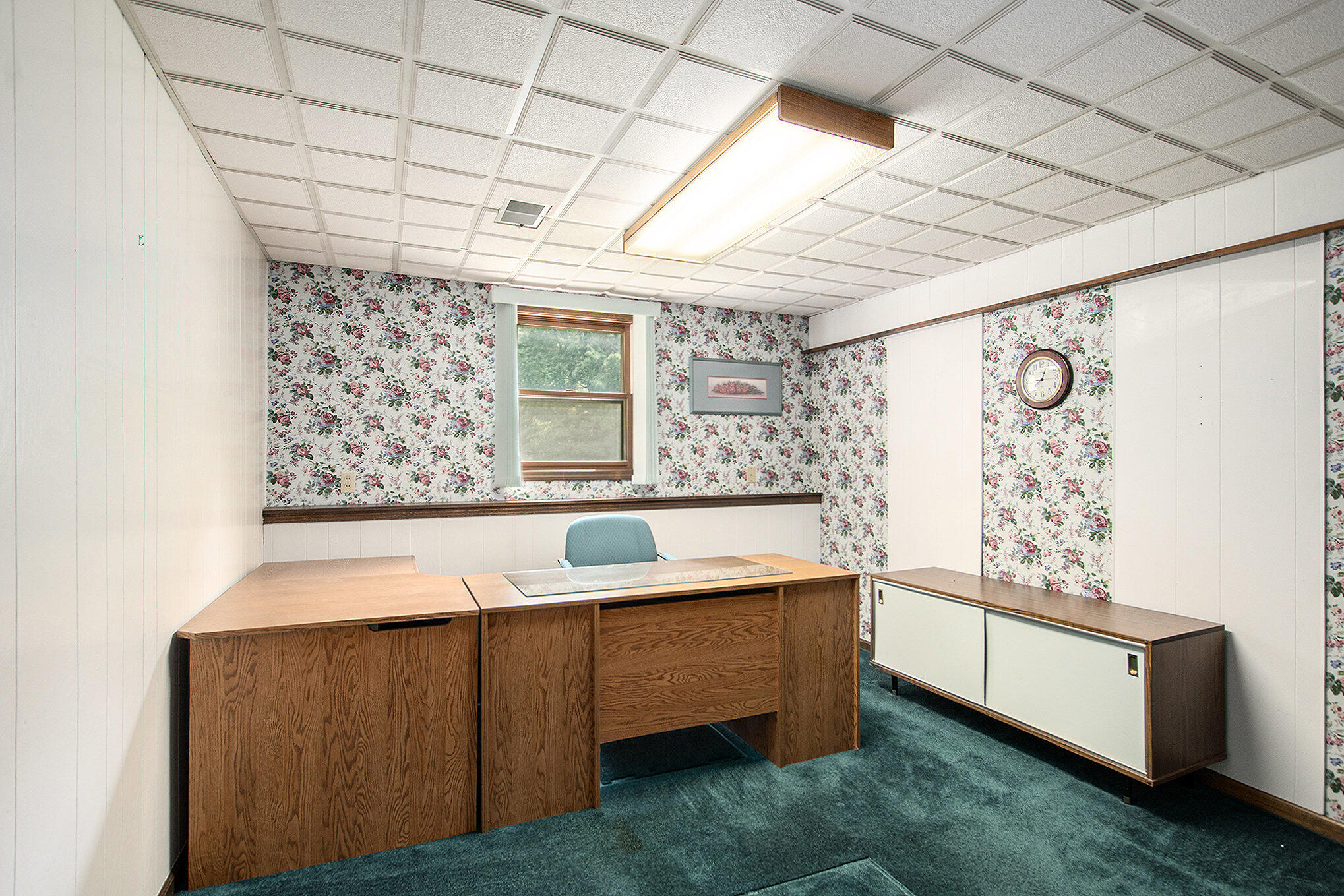 Holland, Michigan, 49424, United States, 3 Bedrooms Bedrooms, ,2 BathroomsBathrooms,Residential,For Sale,1918731