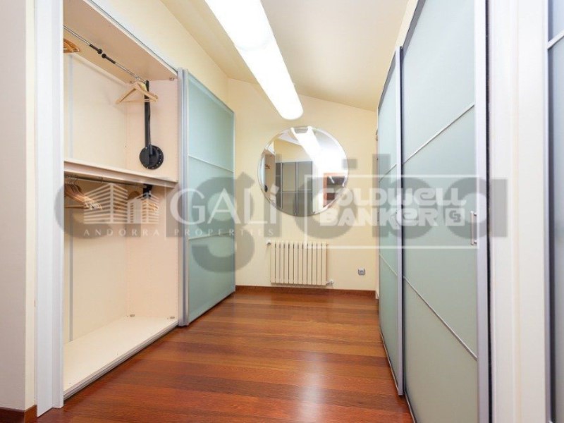 Escaldes-Engordany, Andorra, AD, 6 Bedrooms Bedrooms, ,4 BathroomsBathrooms,Residential,For Sale,1448713