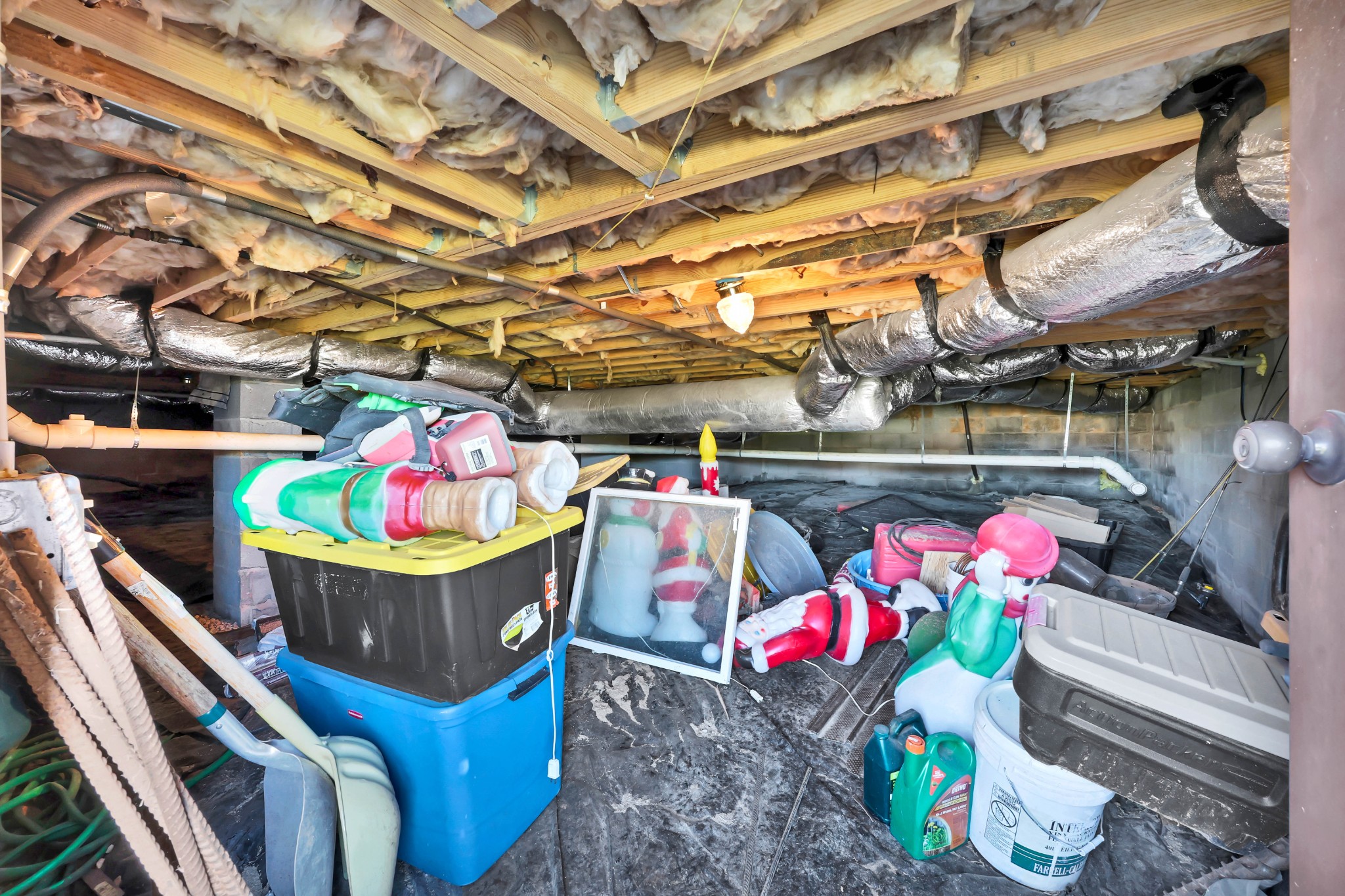 Clarksville, Tennessee, 37043, United States, 3 Bedrooms Bedrooms, ,4 BathroomsBathrooms,Residential,For Sale,1980733