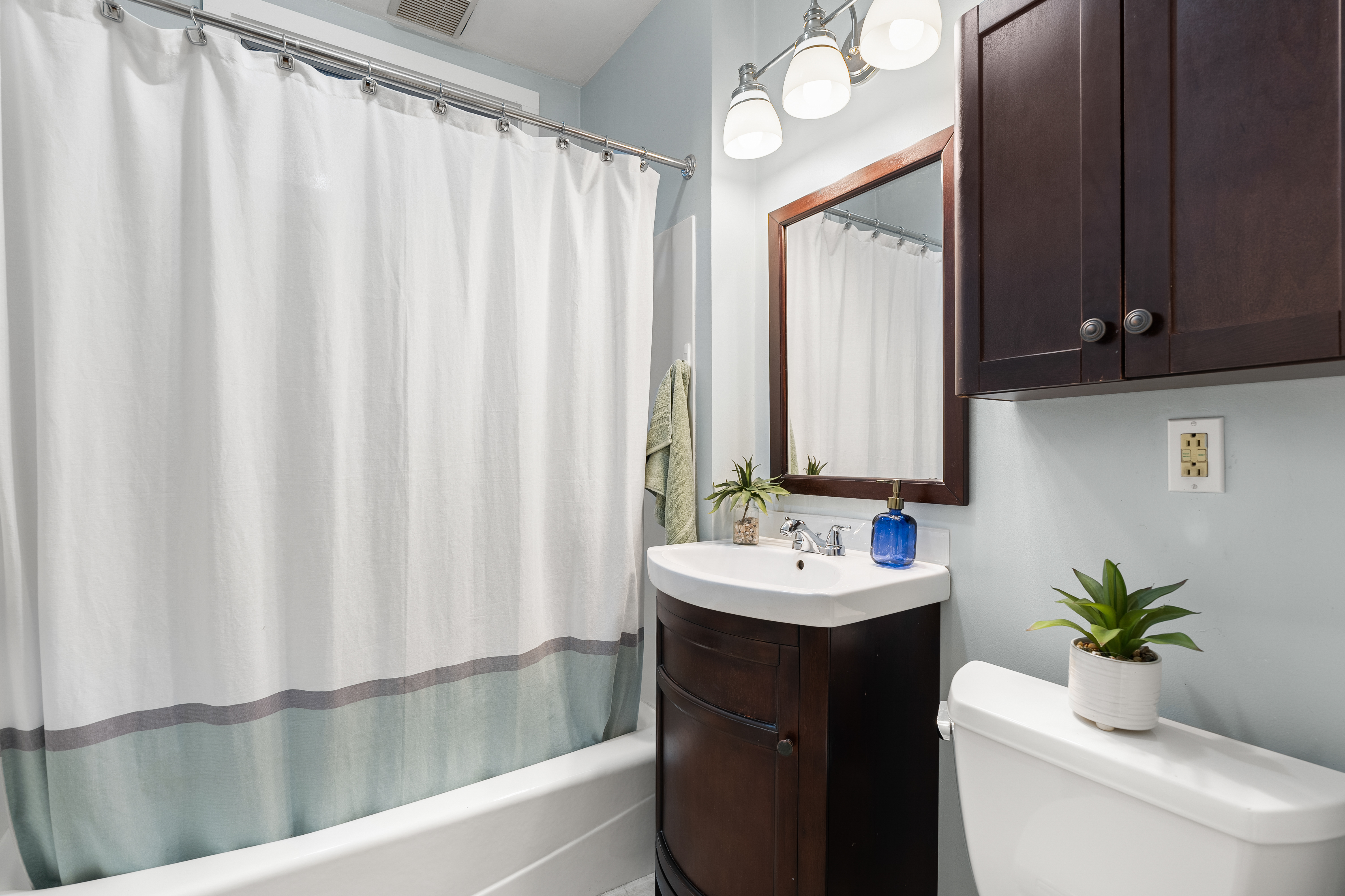  5-7 Locke Street, Arlington, MA, 02476 - 物件實景