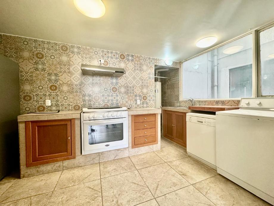 Circuito Arquitectos, Naucalpan de Juárez, Estado de méxico, 53100, Mexico, 2 Bedrooms Bedrooms, ,1 BathroomBathrooms,Residential,For Sale,Circuito Arquitectos,1672602