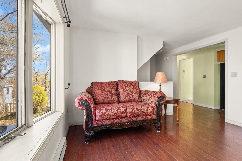 Lynn, Massachusetts, 01902, United States, 4 Bedrooms Bedrooms, ,2 BathroomsBathrooms,Residential,For Sale,2049430