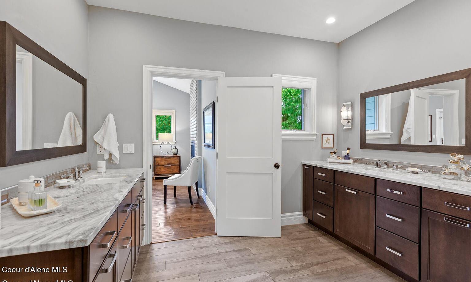 Hayden Lake, Idaho, 83835, United States, 4 Bedrooms Bedrooms, ,5 BathroomsBathrooms,Residential,For Sale,1990464