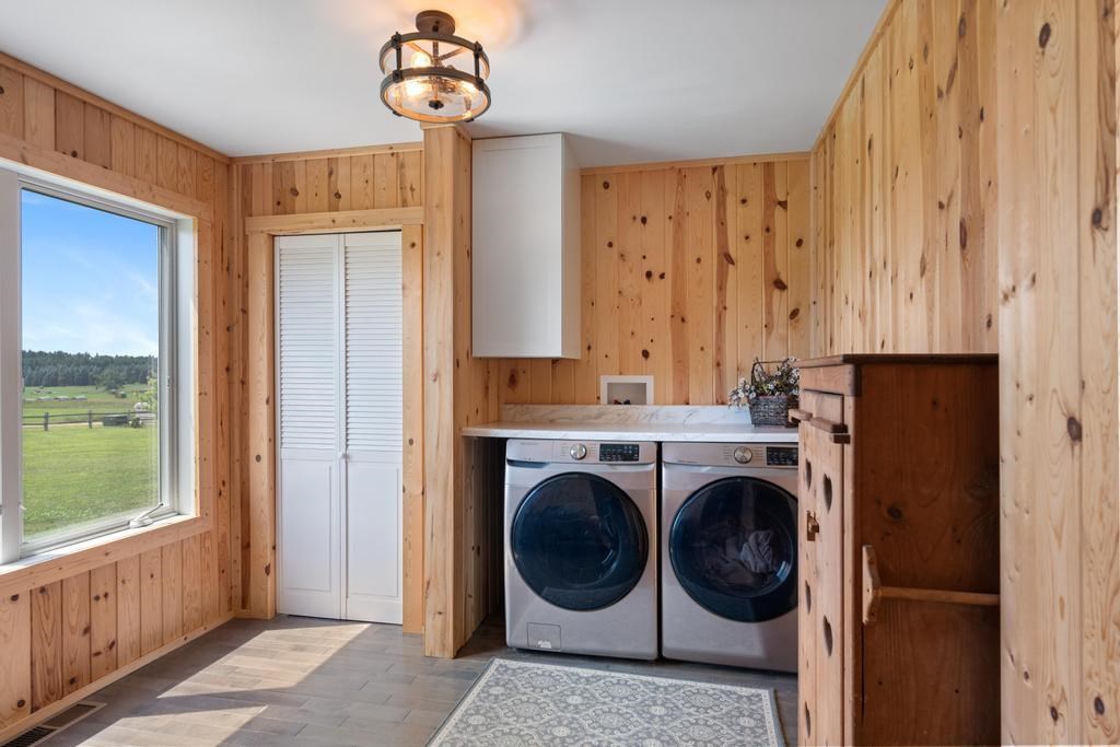 Alanson, Michigan, 49706, United States, 3 Bedrooms Bedrooms, ,3 BathroomsBathrooms,Residential,For Sale,1907039
