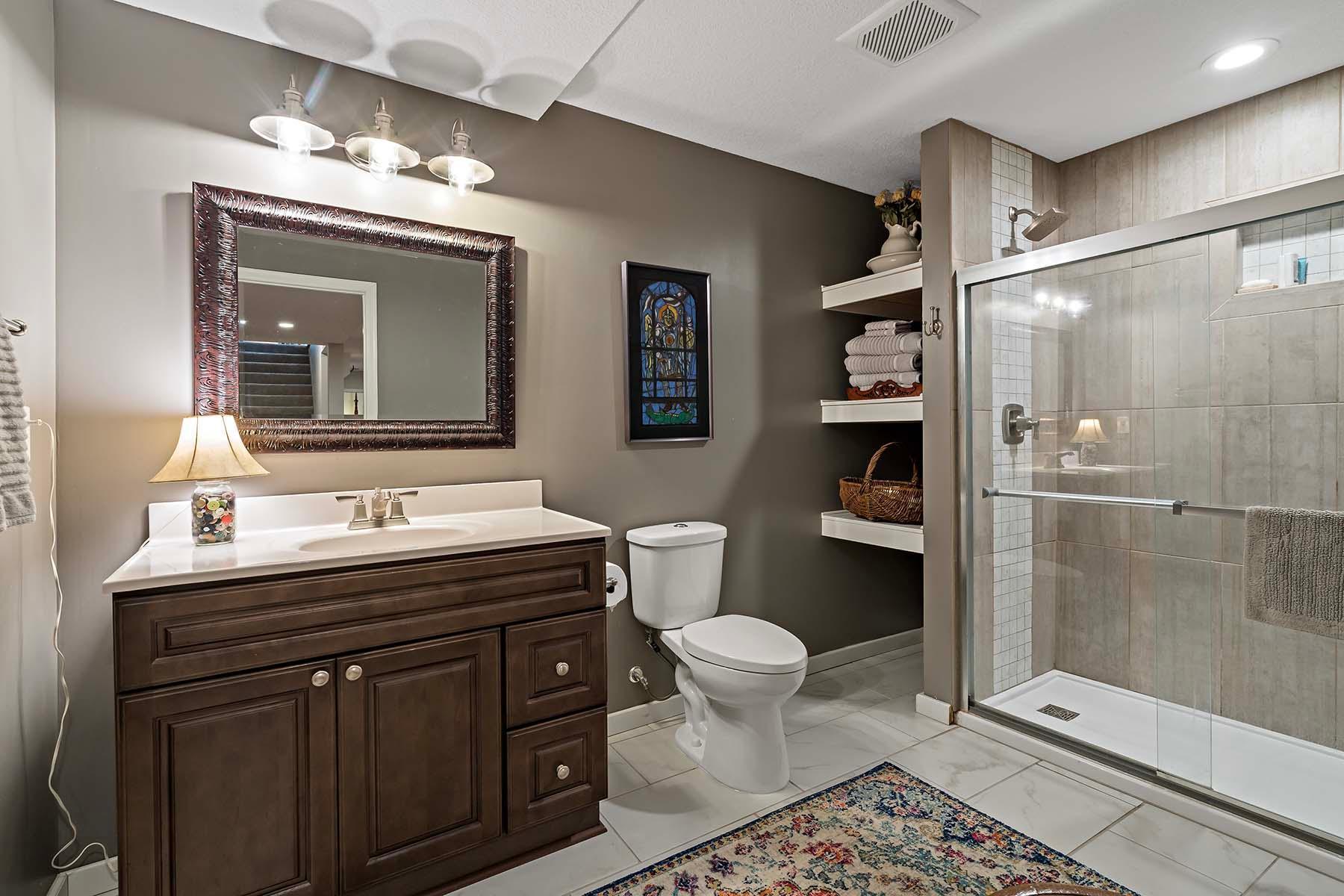 Burnsville, Minnesota, 55306, United States, 5 Bedrooms Bedrooms, ,3 BathroomsBathrooms,Residential,For Sale,1924663