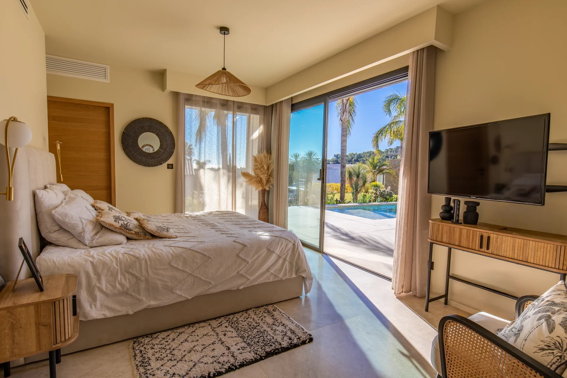 Carqueiranne, Provence-Alpes-Côte d’Azur, 83320, FR, 4 Bedrooms Bedrooms, ,3 BathroomsBathrooms,Residential,For Sale,2000914