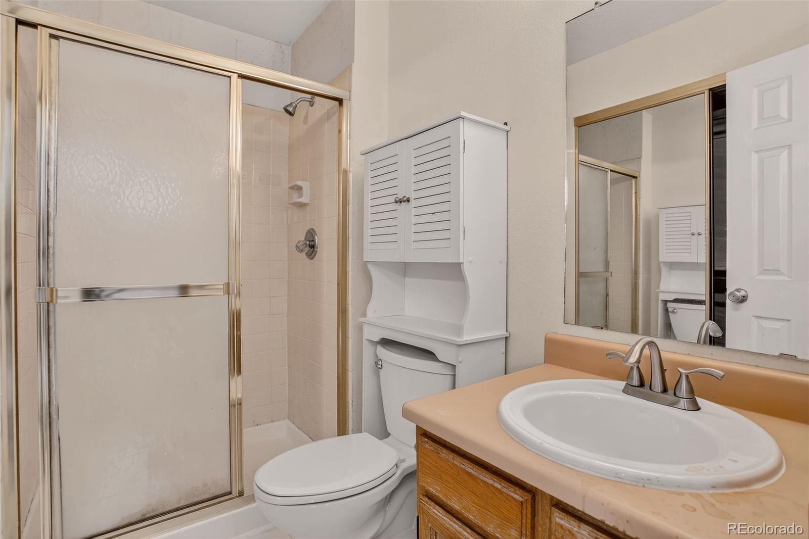 Thornton, Colorado, 80229, United States, 5 Bedrooms Bedrooms, ,2 BathroomsBathrooms,Residential,For Sale,1891126