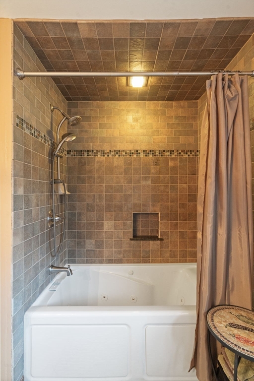 Maynard, Massachusetts, 01754, United States, 3 Bedrooms Bedrooms, ,2 BathroomsBathrooms,Residential,For Sale,1994819