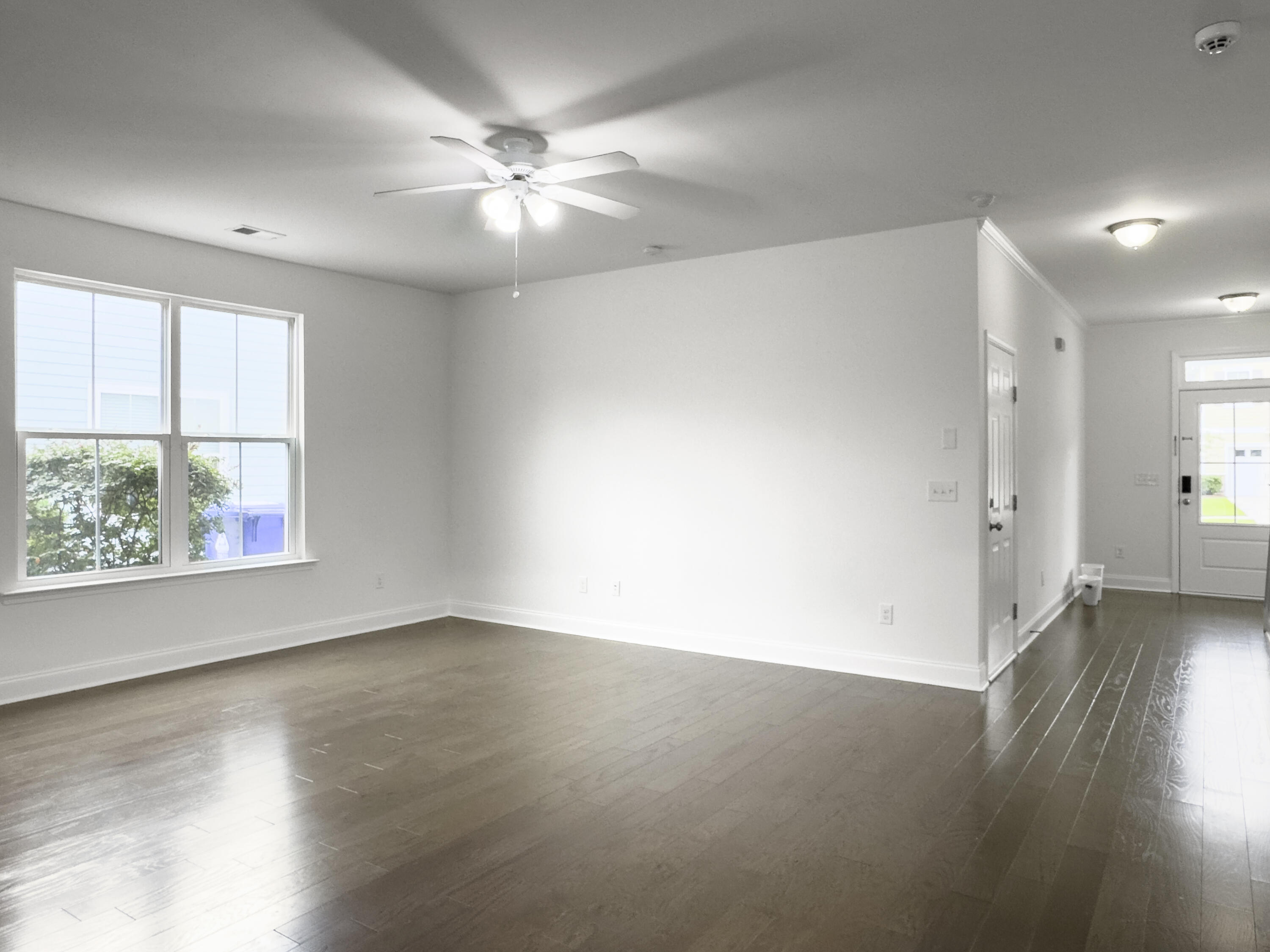Charleston, South Carolina, 29414, United States, 3 Bedrooms Bedrooms, ,3 BathroomsBathrooms,Residential,For Sale,1913391