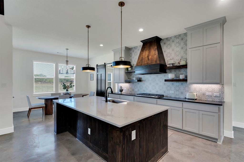 Waxahachie, Texas, 75167, United States, 4 Bedrooms Bedrooms, ,2 BathroomsBathrooms,Residential,For Sale,1975202