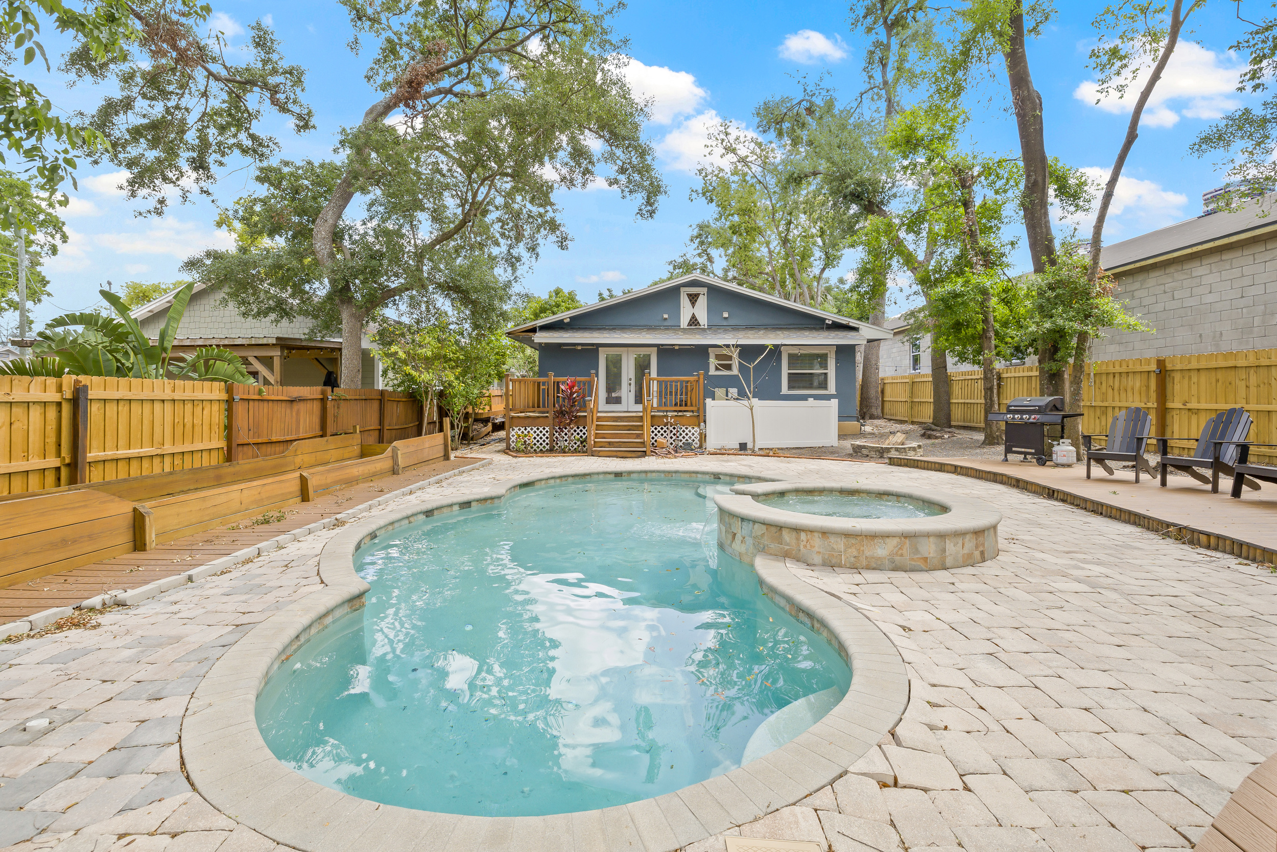 Tampa, Florida, 33604, United States, 3 Bedrooms Bedrooms, ,2 BathroomsBathrooms,Residential,For Sale,1927688