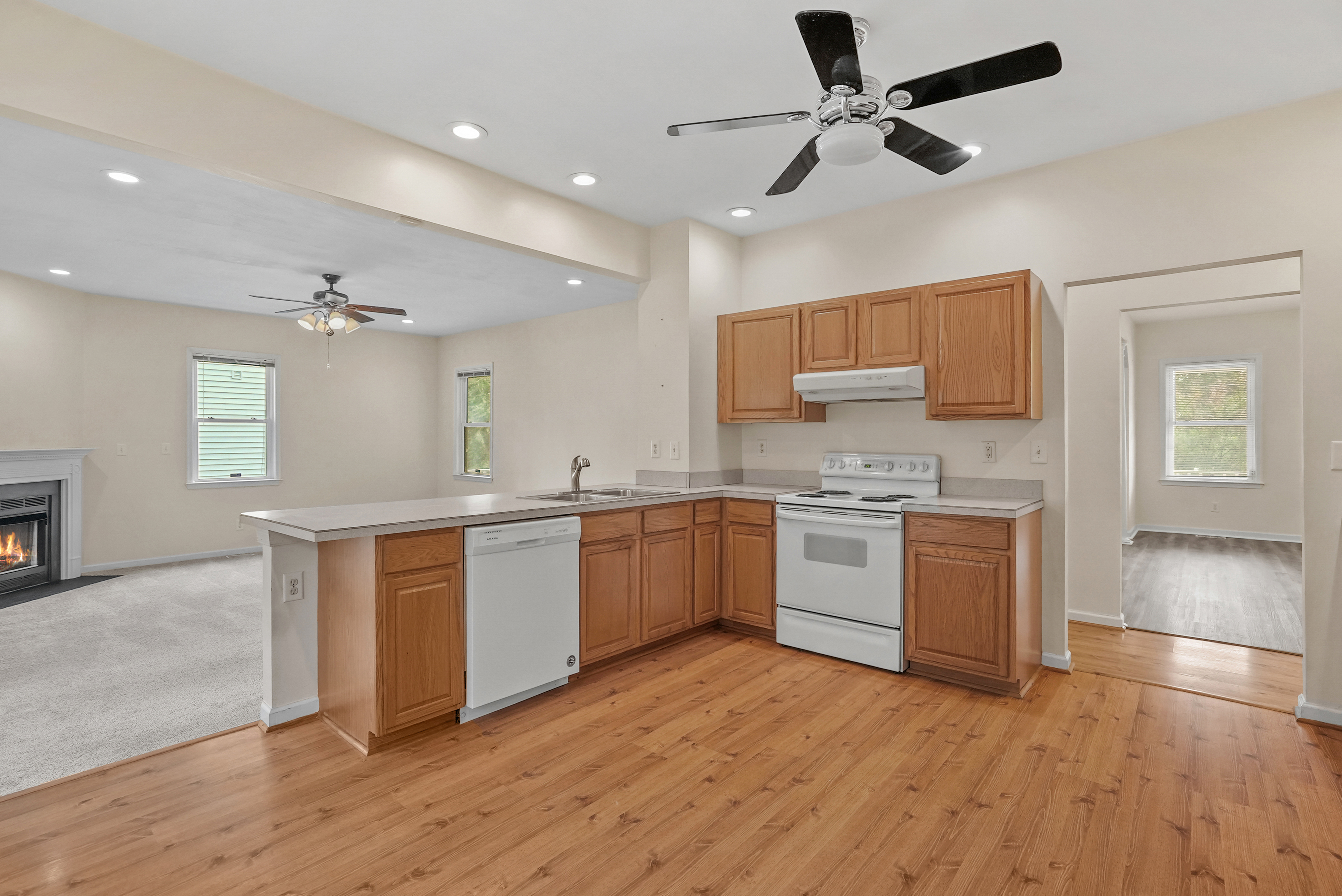  2112 Pretty Lake Avenue, Norfolk, VA, 23518 - 物件實景