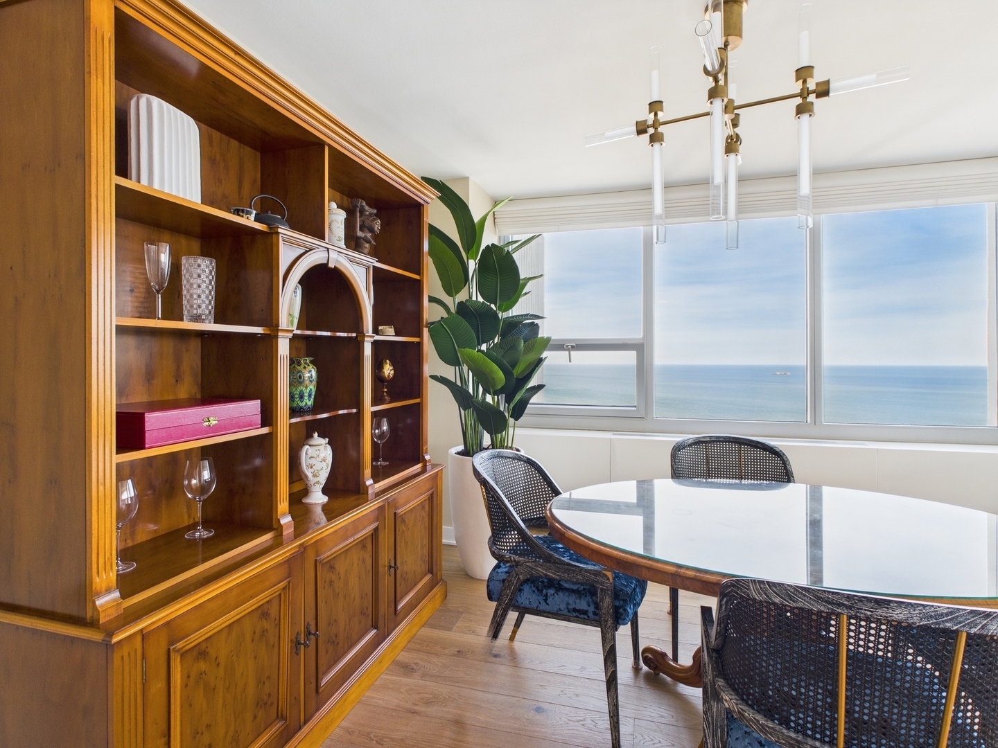 Chicago, Illinois, 60637, United States, 3 Bedrooms Bedrooms, ,3 BathroomsBathrooms,Residential,For Sale,1752427