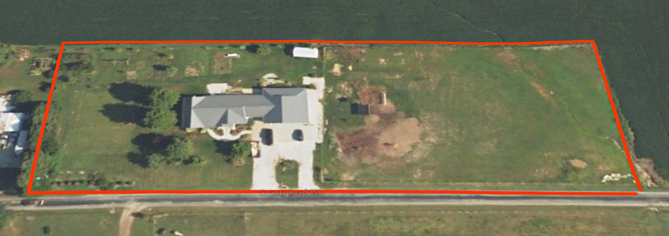 Loogootee, Indiana, 47553, United States, 4 Bedrooms Bedrooms, ,3 BathroomsBathrooms,Residential,For Sale,2005649