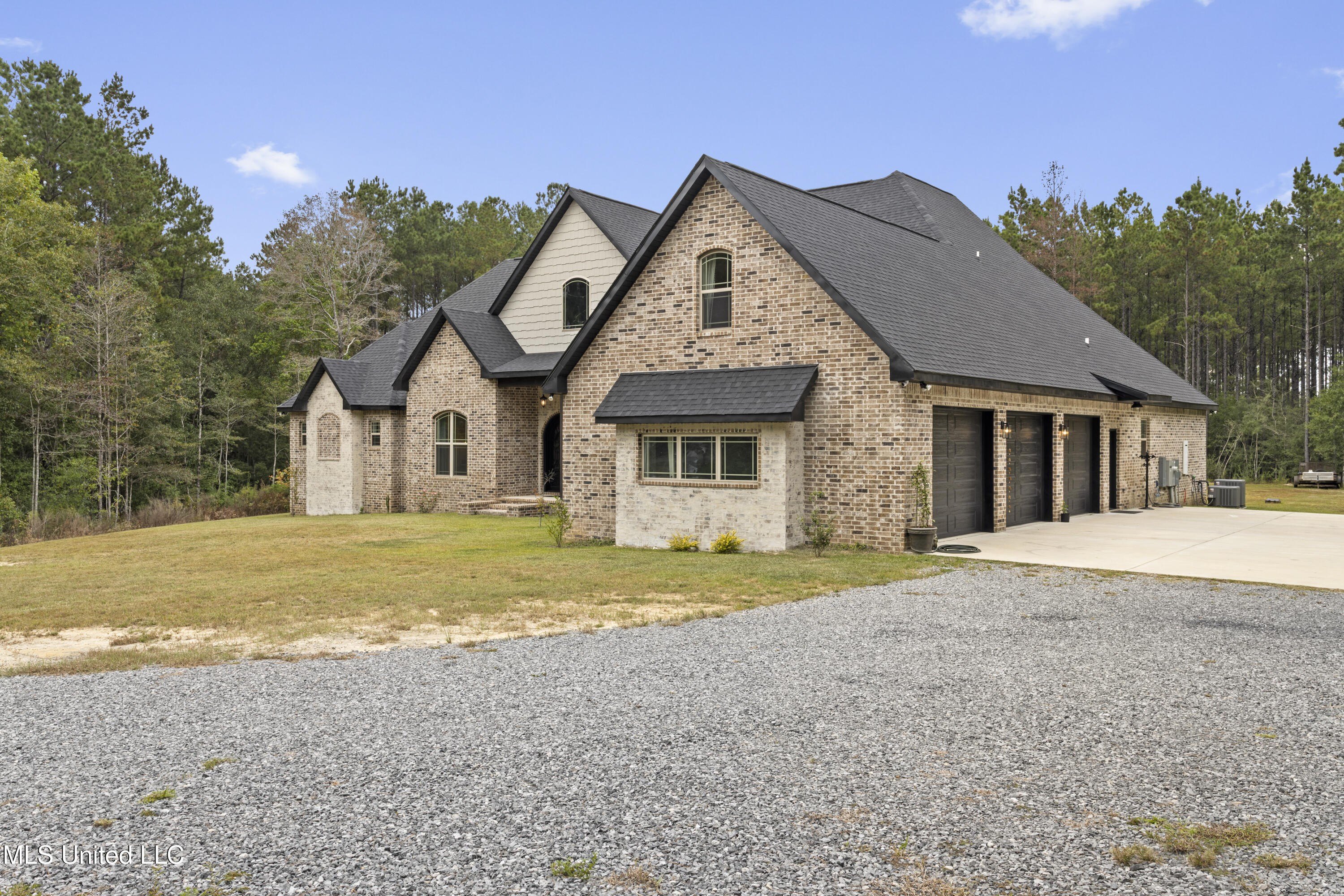 Gulfport, Mississippi, 39503, United States, 5 Bedrooms Bedrooms, ,5 BathroomsBathrooms,Residential,For Sale,1974357