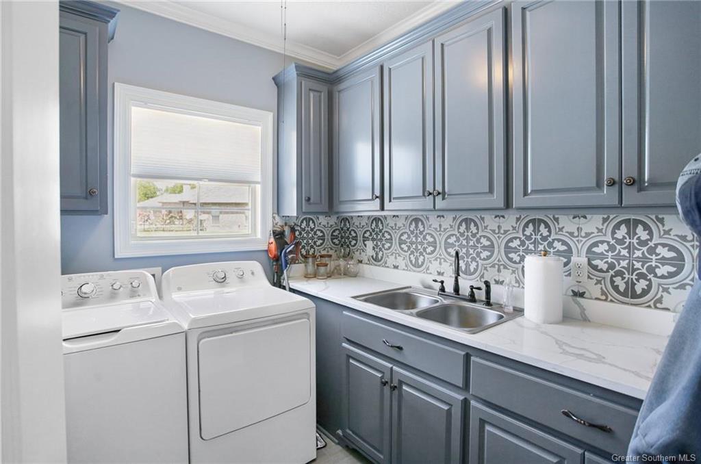 Iowa, Louisiana, 70647, United States, 4 Bedrooms Bedrooms, ,5 BathroomsBathrooms,Residential,For Sale,1978673