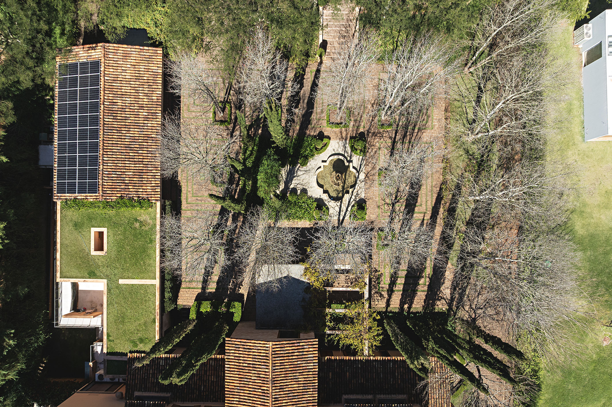  Tuscan-Style Residence in Quinta da Baroneza with an Exclusive Design - 物件實景