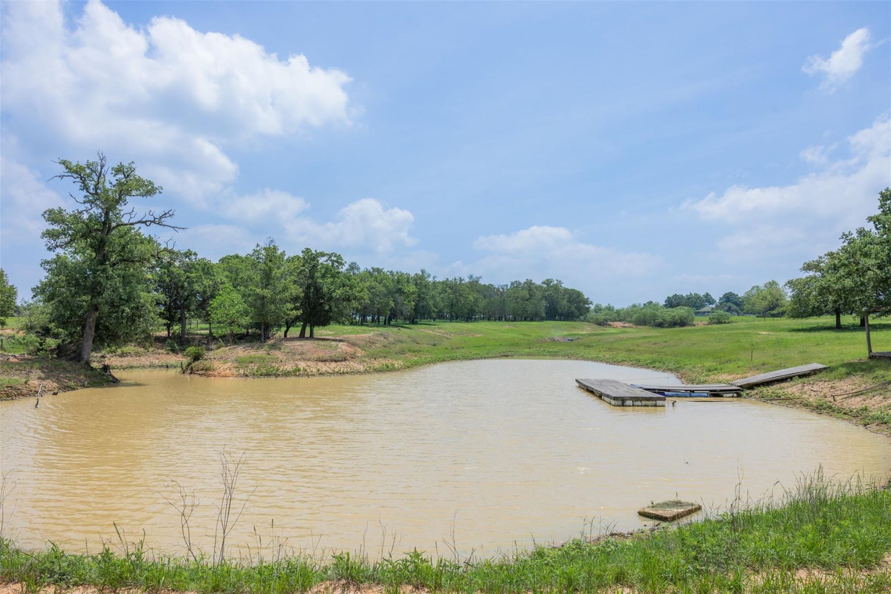  1016 County Road 306, Rockdale, TX 76567 - 物件實景