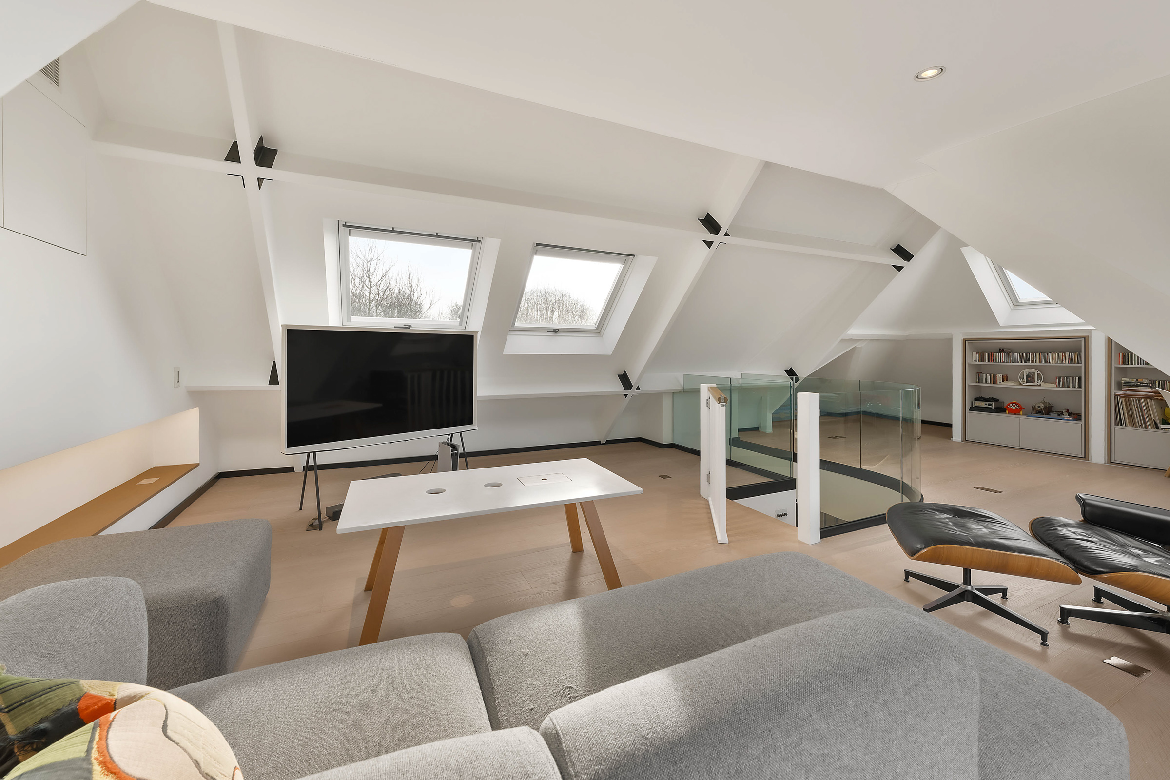  A Design-Led Penthouse Moments from Hampstead Heath - 物件實景
