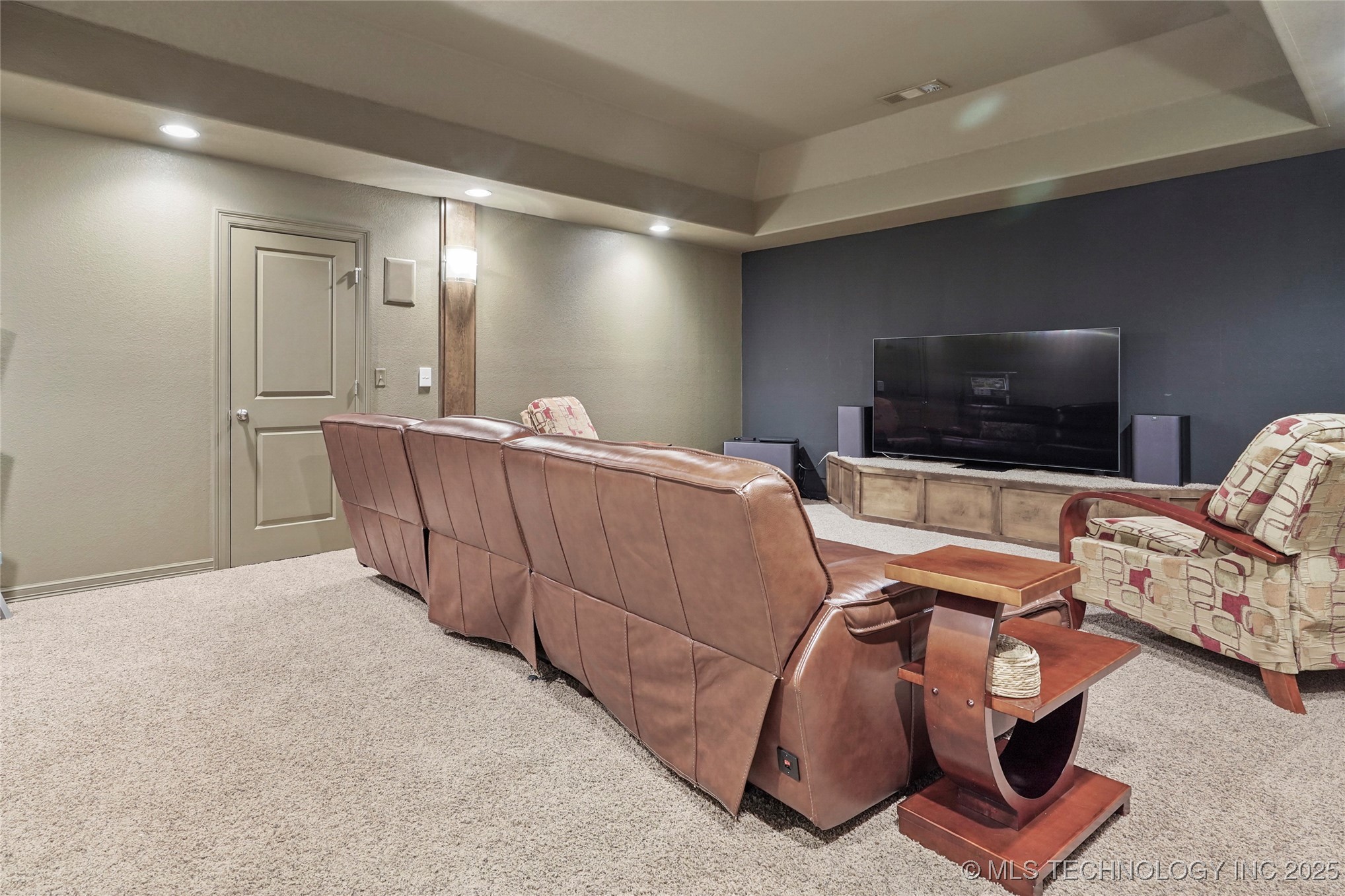 Tulsa, Oklahoma, 74137, United States, 5 Bedrooms Bedrooms, ,5 BathroomsBathrooms,Residential,For Sale,1990316