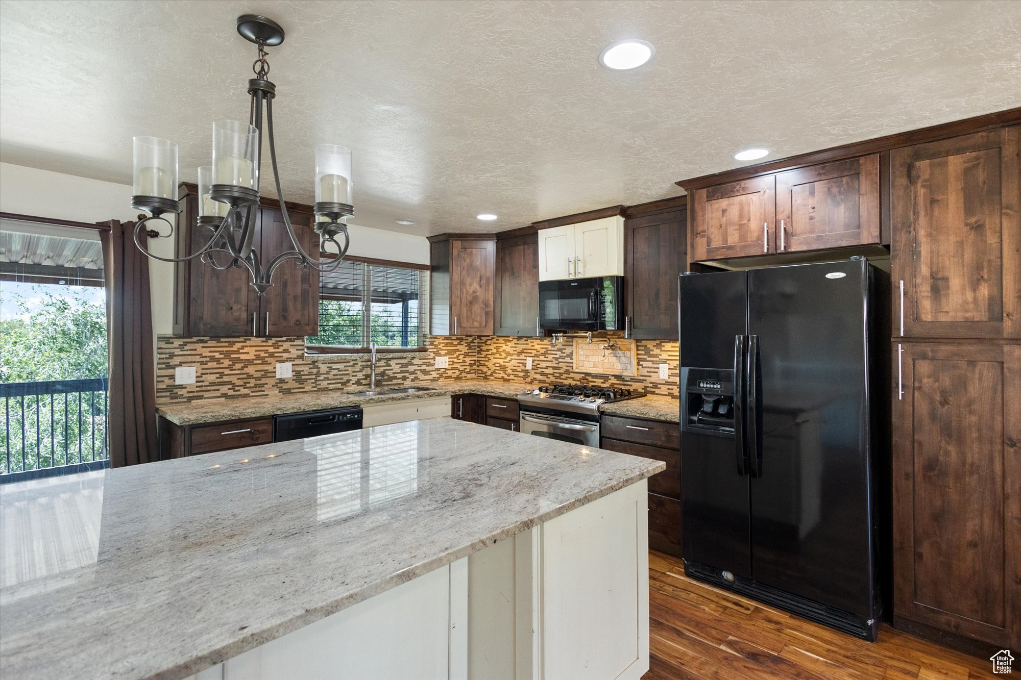 Sandy, Utah, 84093, United States, 7 Bedrooms Bedrooms, ,Residential,For Sale,1974331