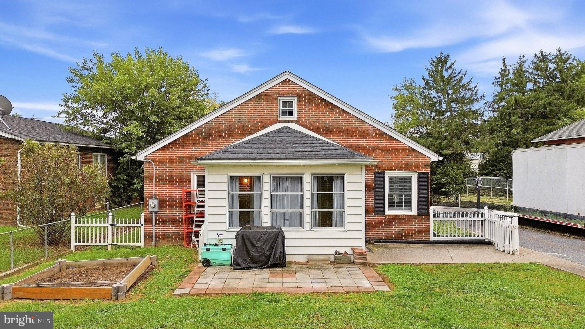 Woodbury Ave, Martinsburg, WV 25404 #1