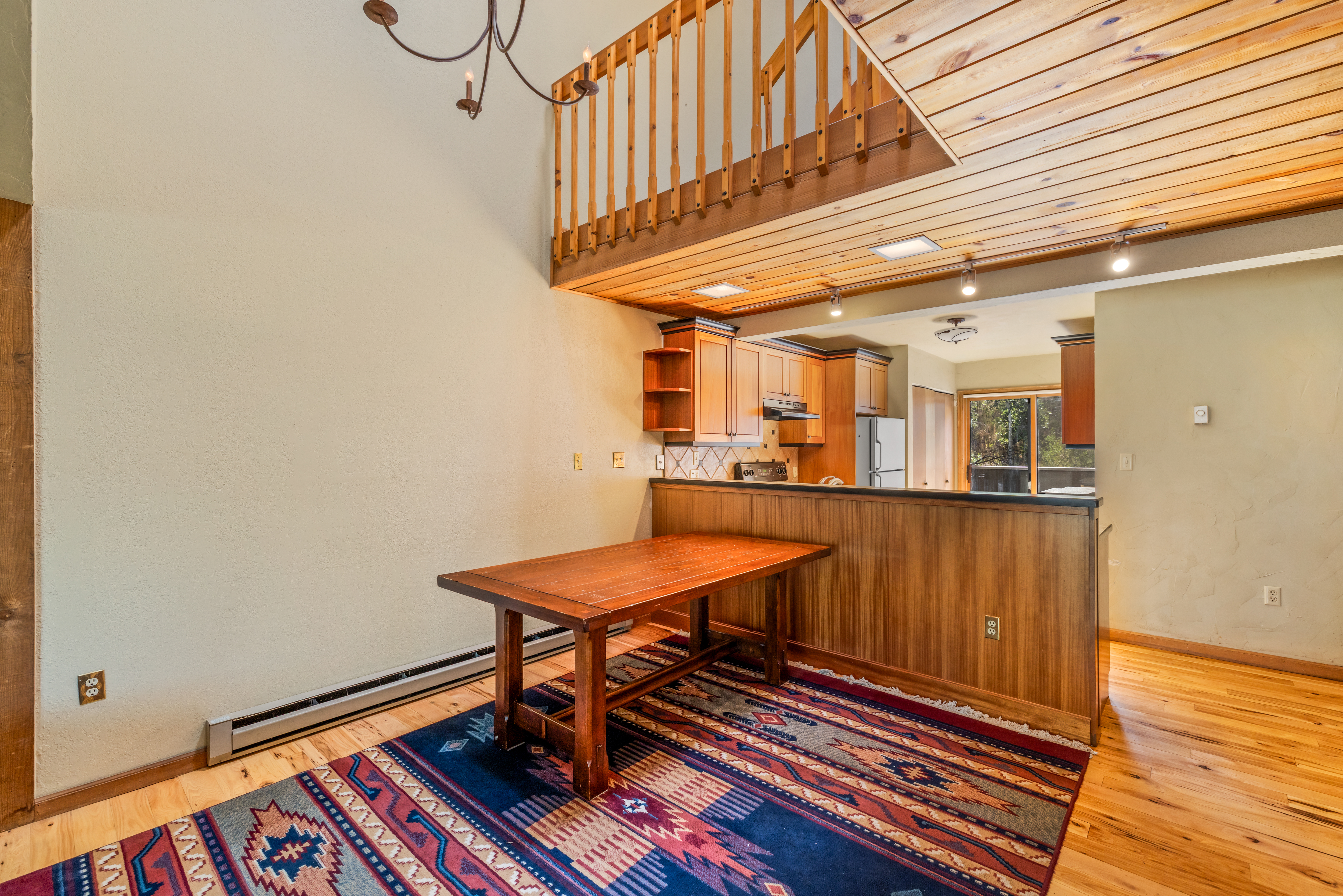  Spacious Columbine Townhome - 物件實景