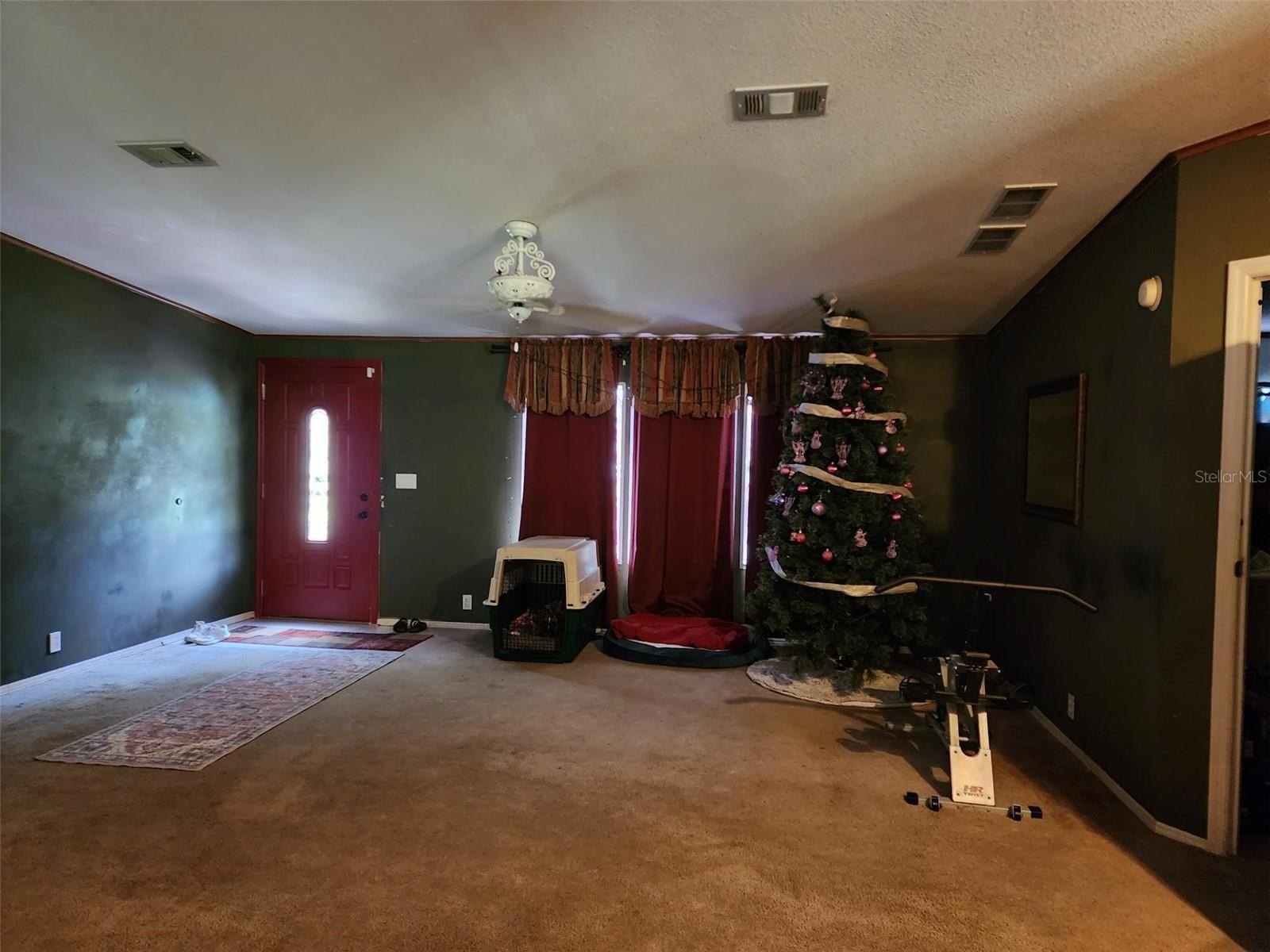 KATHLEEN, Florida, 33849, United States, 4 Bedrooms Bedrooms, ,3 BathroomsBathrooms,Residential,For Sale,1935100