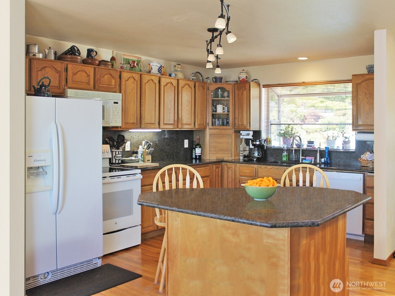 Port Orchard, Washington, 98366, United States, 3 Bedrooms Bedrooms, ,3 BathroomsBathrooms,Residential,For Sale,1907712