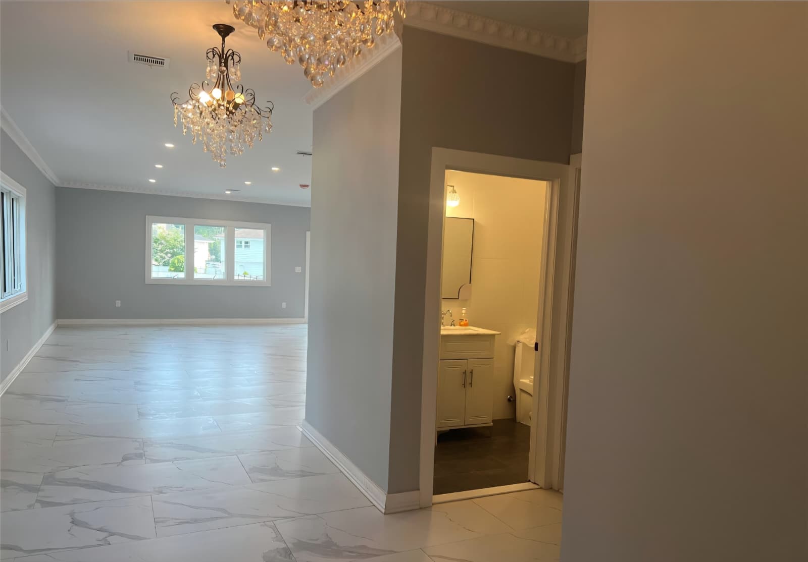 Little Ferry, New Jersey, 07643, United States, 5 Bedrooms Bedrooms, ,4 BathroomsBathrooms,Residential,For Sale,1980185