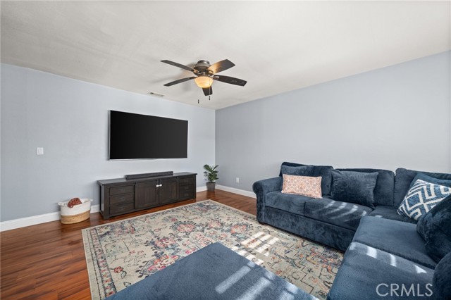 Ontario, California, 91761, United States, 4 Bedrooms Bedrooms, ,2 BathroomsBathrooms,Residential,For Sale,1976120