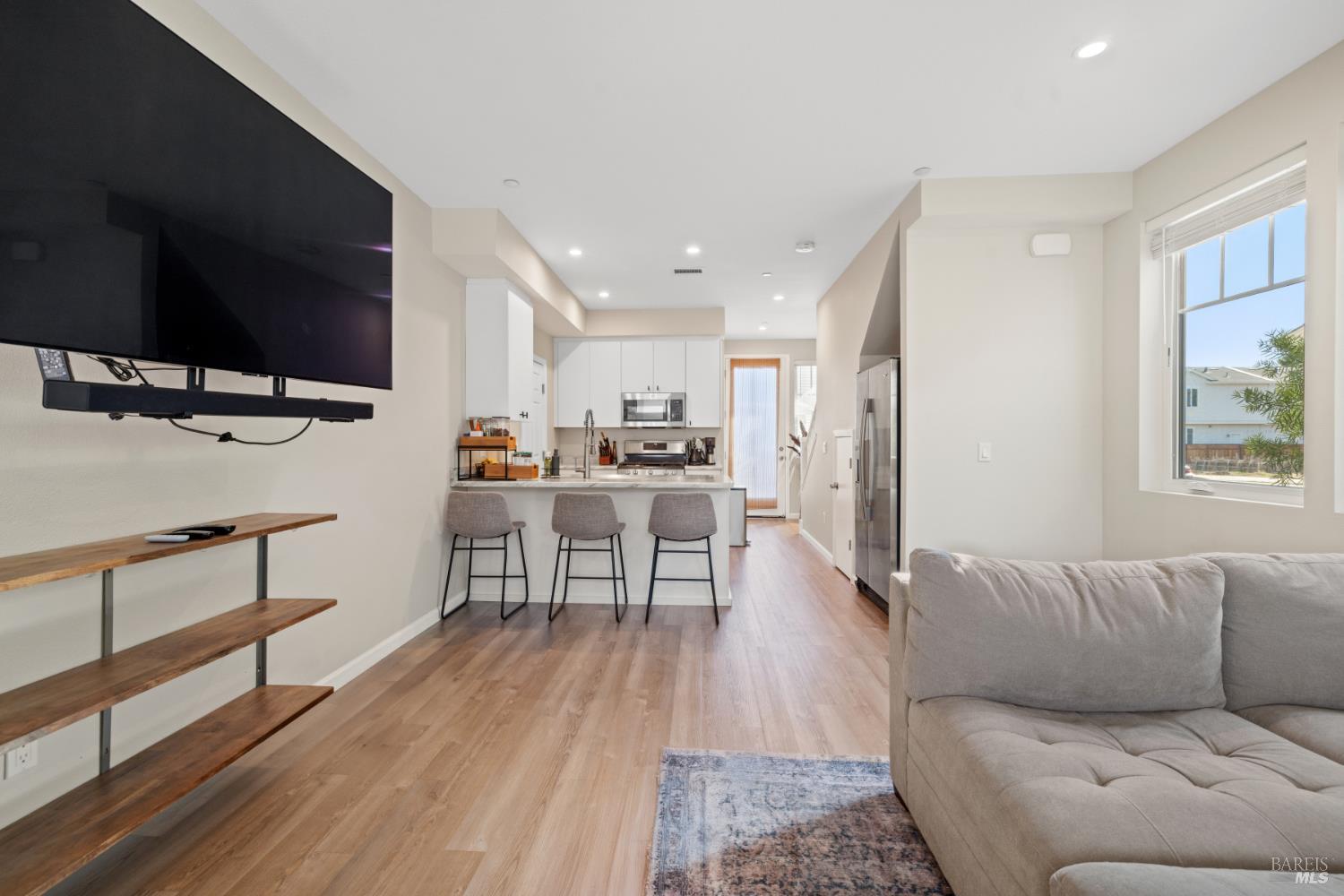 Santa Rosa, California, 95407, United States, 3 Bedrooms Bedrooms, ,3 BathroomsBathrooms,Residential,For Sale,1947152